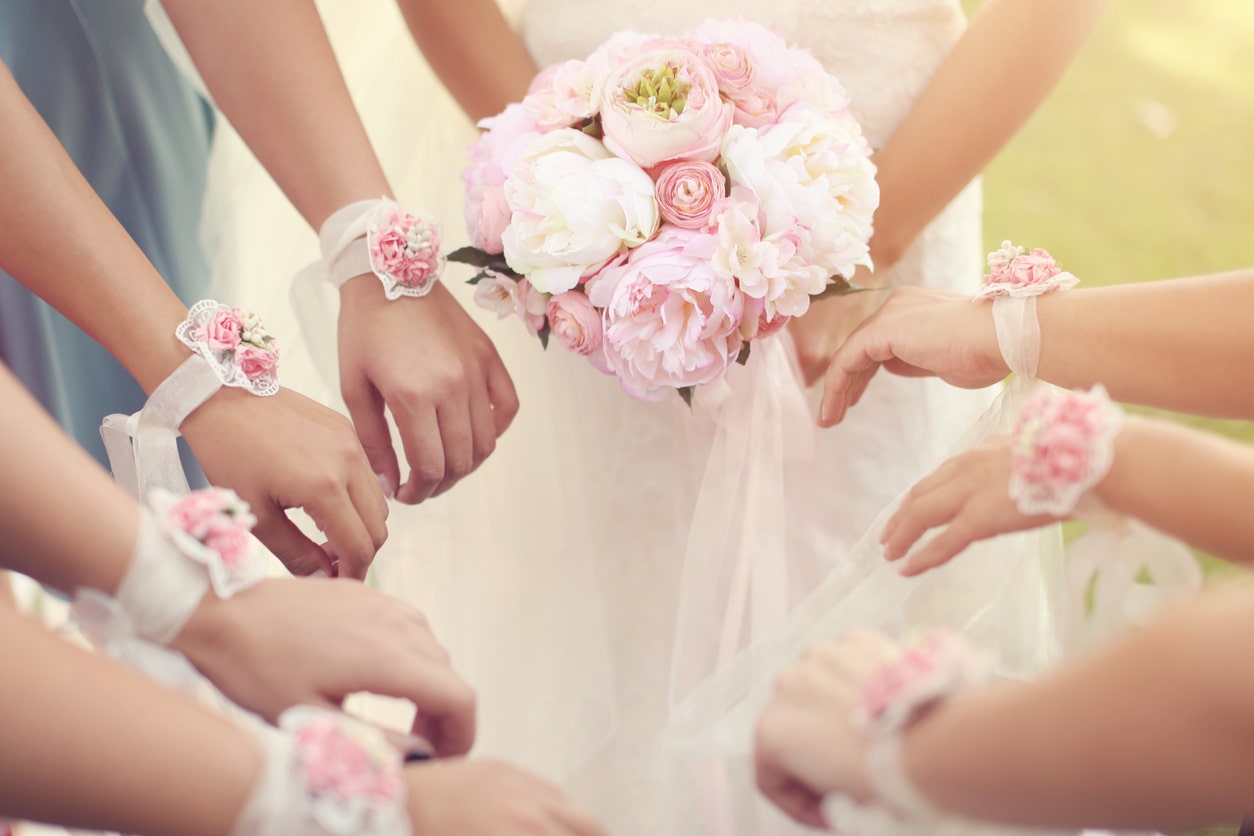 bridesmaid bouquet alternatives